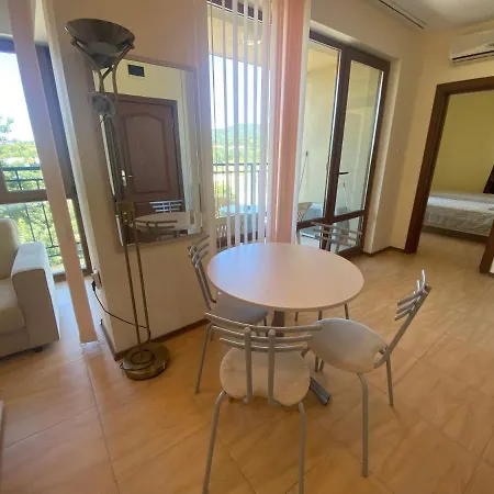 Amadeus 1 - 13B Large Two Bedroom Apartment Sunny Beach Exterior photo